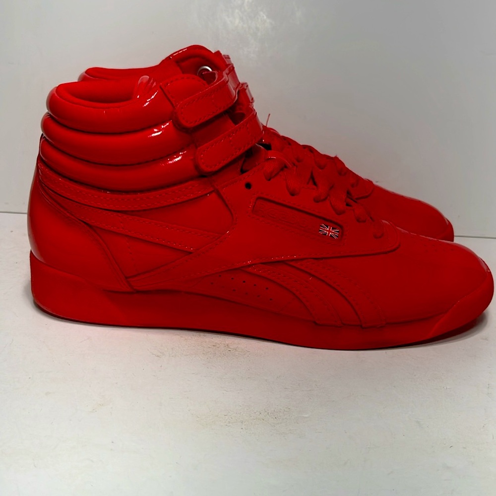 Reebok Freestyle F/S Classic Hi Women Patent Red U.S. Size 7.5 Sneakers CN2821